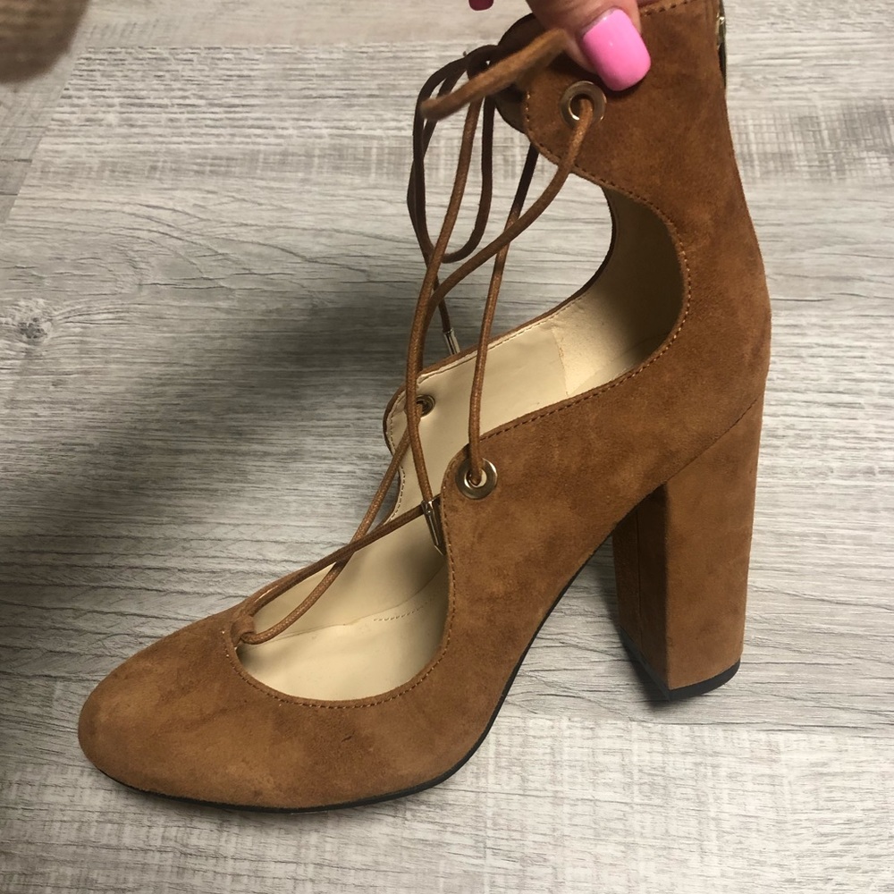 Marc Fisher Suede pumps